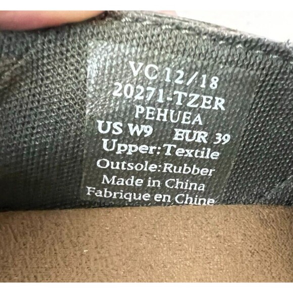 Olukai Pehuea Sneakers Women's Size 9 Canvas Slip on Flats Green Print - Picture 9 of 12